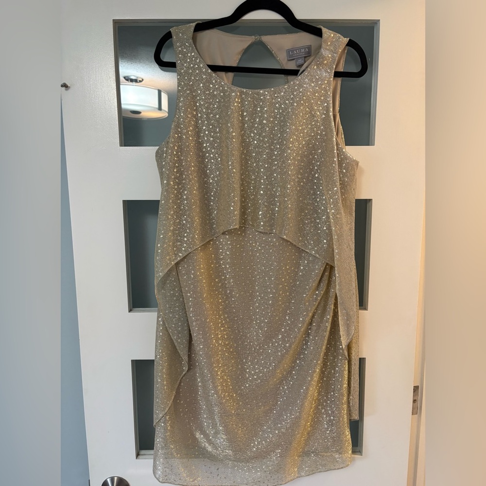 Chic Gold Dress